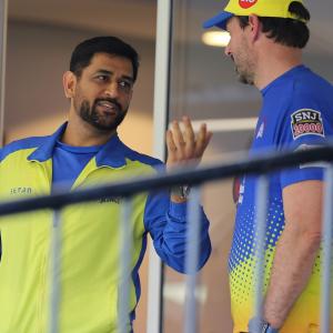 CSK coach Fleming defends Dhoni's approach