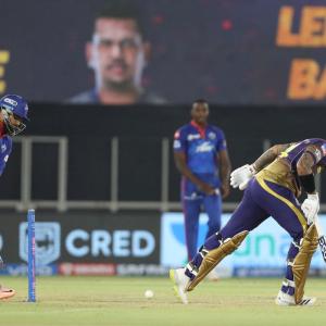 Turning Point: KKR lose wickets in a heap...