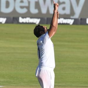 Shami third fastest Indian pacer to 200 Test wickets