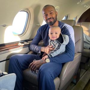 Pandya Jr enjoys first flight with daddy