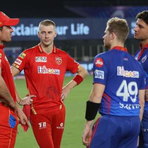 How will IPL's foreign players return home?