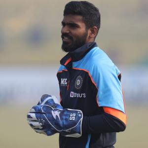 Saha out with stiff neck; Bharat keeps wickets