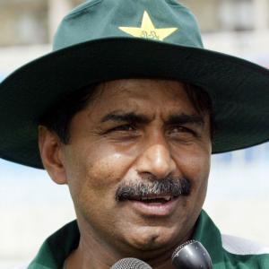 Pakistan will have to be fearless vs India: Miandad