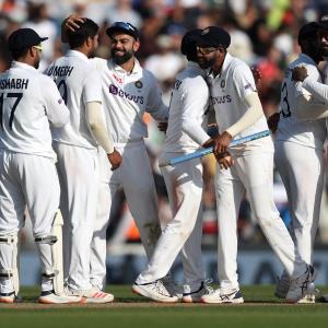 PHOTOS: England vs India, 4th Test, Day 5