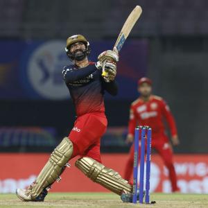 Why India must pick Karthik for T20 World Cup