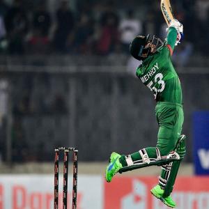 PIX: Mehidy shines as Bangladesh edge India in 1st ODI