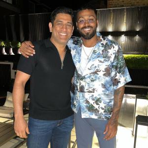 SEE: Dhoni, Hardik On The Dance Floor