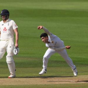 Pakistan's Naseem Shah out of third Test against Eng