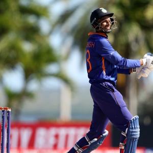 India trounce Bangladesh to enter Under-19 WC semis