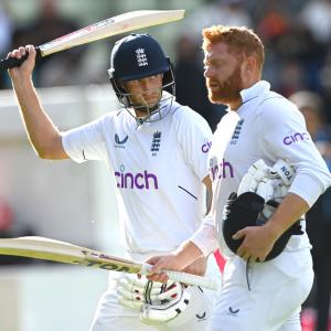 PHOTOS: Root, Bairstow put England on course for win