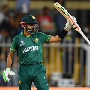 Pak captain Azam breaks Kohli's T20 ranking record