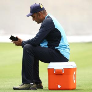 Shastri impressed by Gill's regal style and ethics