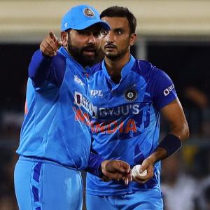 We need to pick ourselves in death overs: Rohit