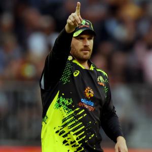 Finch wants warning for non-striker run outs