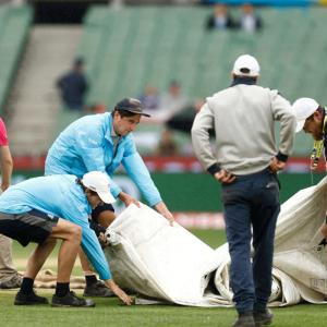 T20 WC: Rain interrupts England-Ireland match