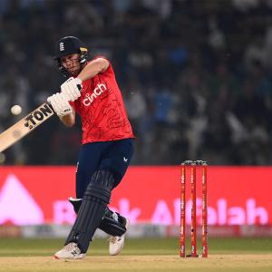 Salt sinks Pakistan as England force series decider