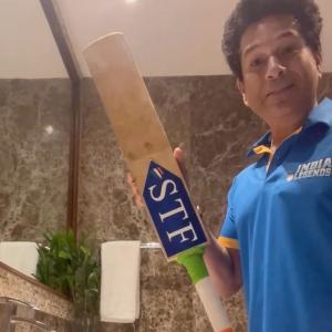 Don't Waste Water, Fans Tell Sachin