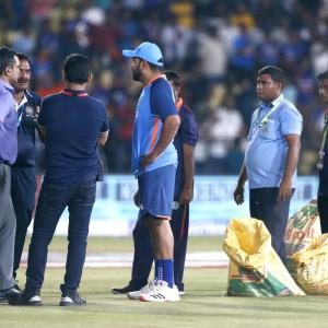 2nd T20I India vs Australia: Why the toss was delayed
