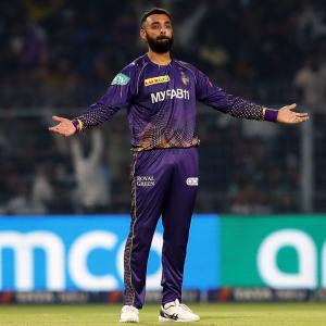 Chakravarthy a very unique bowler: Kumble