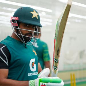 It can't rain forever: Yousuf backs out of form Babar