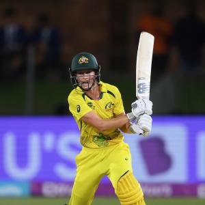 Women's T20 WC: Australia cruise to 8-wicket win