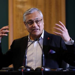 Kamlesh Patel to step down as Yorkshire chairman