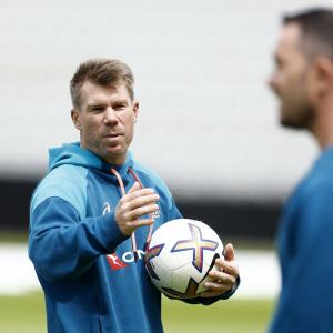Cummins drops huge surprise about Warner's Ashes fate
