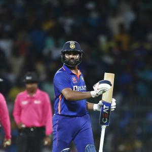 Gavaskar warns Team India ahead of ODI World Cup