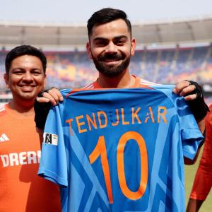 SEE: Tendulkar's heartwarming gesture for Kohli
