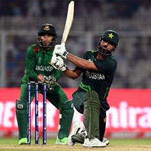 PIX: Pakistan win to stay alive; Bangladesh eliminated