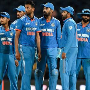 India's No 1 dream dashed by Bangladesh