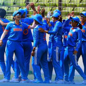 Asian Games: India women storm into cricket final
