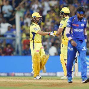 MI vs CSK: Should Madhwal have bowled final over?