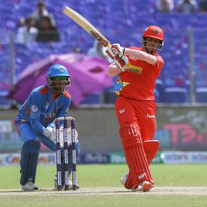 Priyansh Arya emulates Yuvraj with 6 sixes in a row!