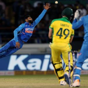 Rhodes names India's 'complete all-round fielder'...