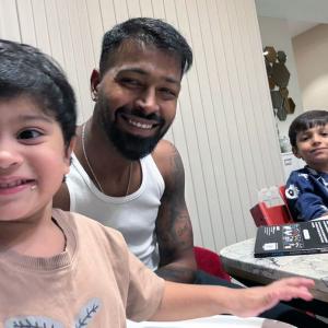 Hardik Catches Up With 'Favourite Boys'