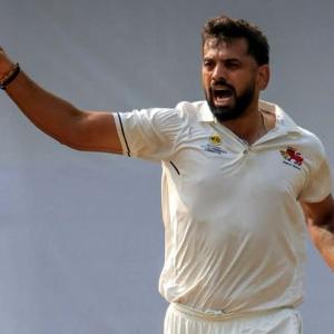 Ranji Trophy: Mumbai Fight Back Vs Karnataka; Nabi Takes 7 For J&K