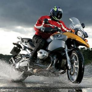 8 Safety Tips For Bikers During Rain