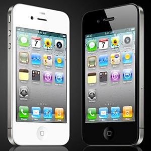 Apple unlocks iPhone 4 for US consumers