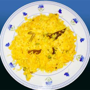 Durga Puja recipes: Luchis, Aloor Dum and more!