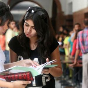 Top study abroad scholarships for Indian students