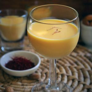 Recipe: How to make Saffron Badam Milk