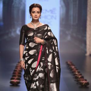 Dia Mirza in a kanjivaram is the best thing you'll see today