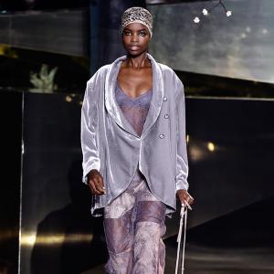 Hot runway looks from Paris Fashion Week