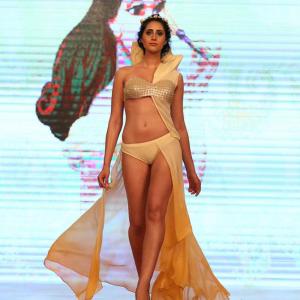 Models set temperatures soaring in sexy beachwear
