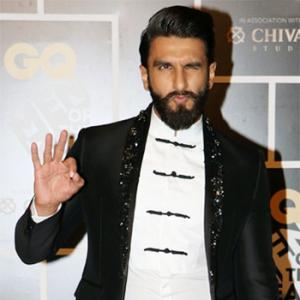 In Pics: Ranveer's black suit was made for a prince!