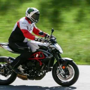 2017 MV Agusta Brutale 800: You will love this Italian diva!