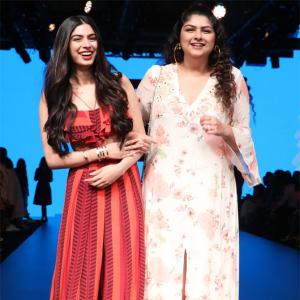 Wait! Is that Khushi Kapoor on the ramp?