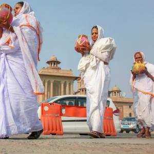 Holi special: When widows from Vrindavan made gulaal for Modi