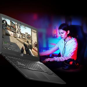 How is the gaming experience on ASUS ROG Strix Scar Edition?